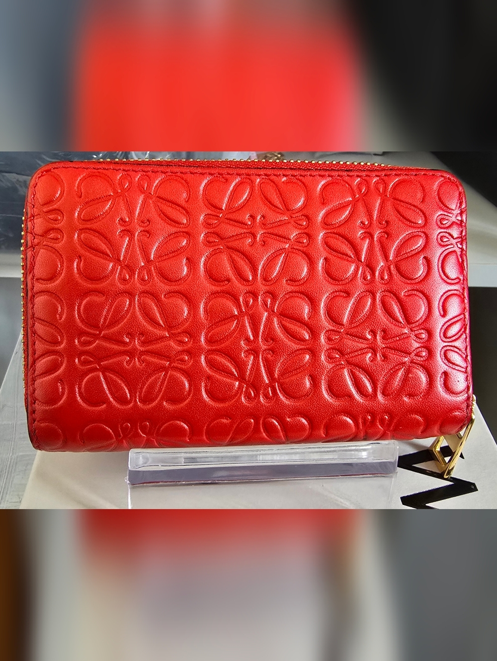 🛑SOLD🛑 LOEWE Red Embossed Leather Card CASE